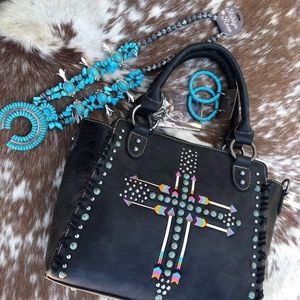 SOLD Montana West ✝️cross-body shoulder conversion